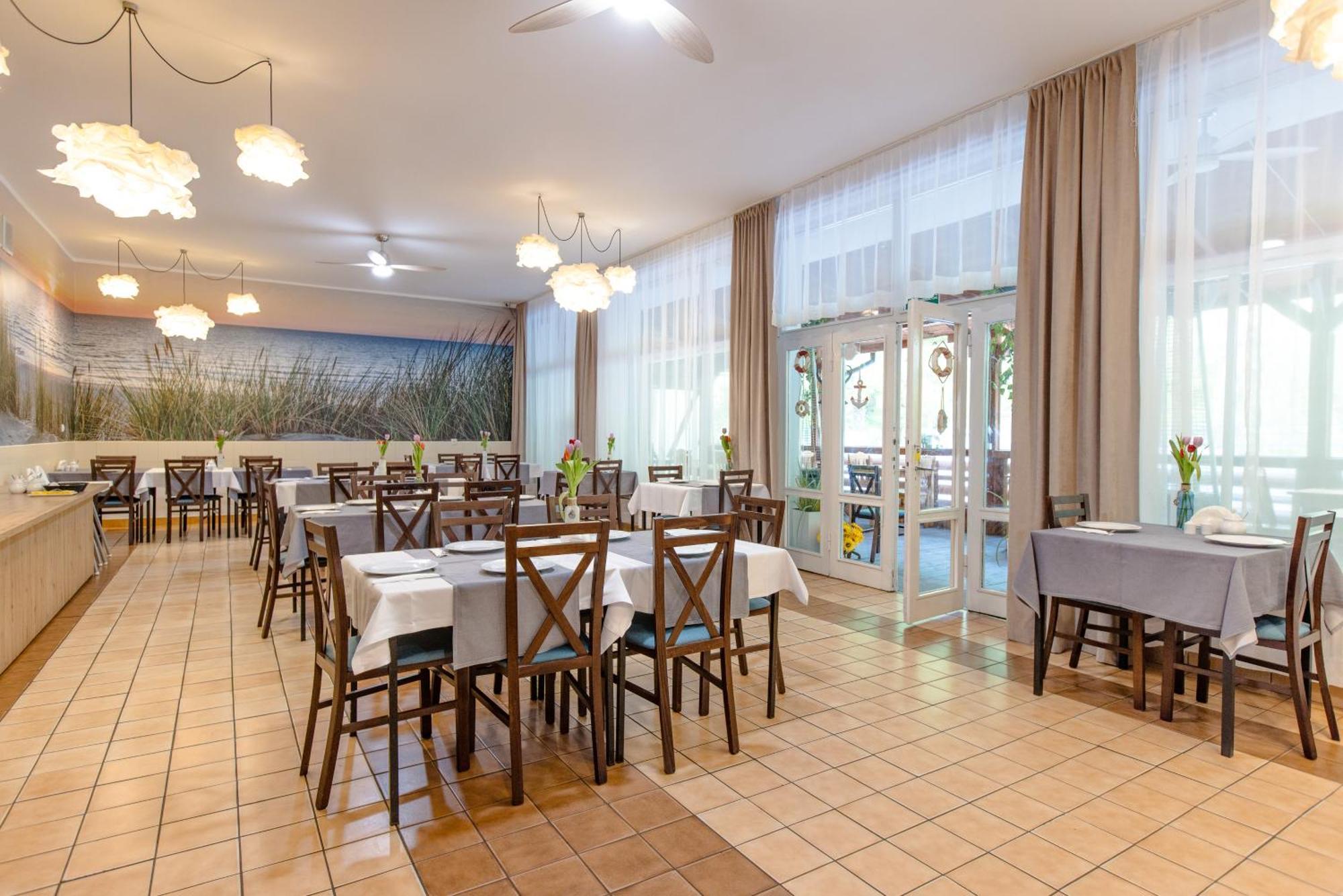 Waterside Resort Дарлувко Екстер'єр фото
