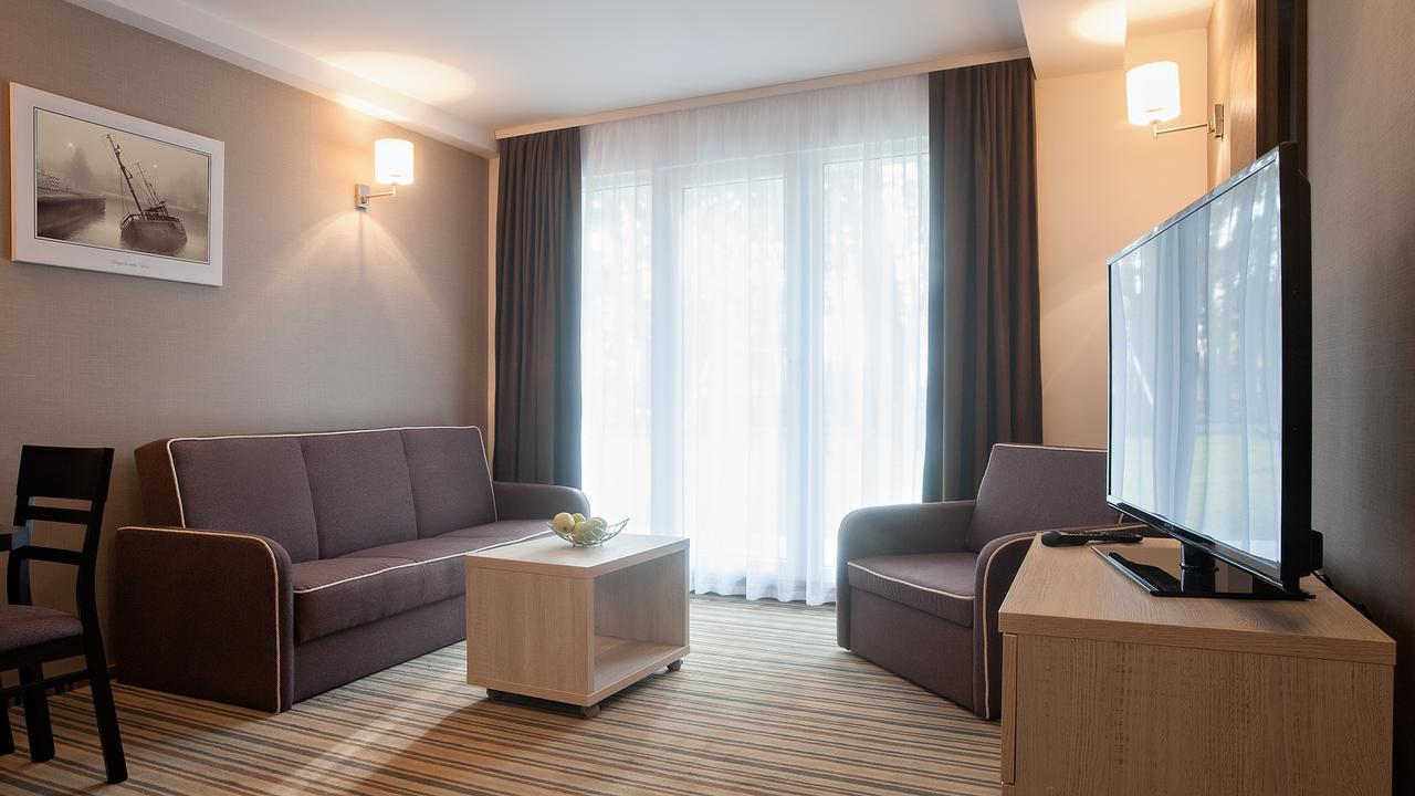 Waterside Resort Дарлувко Екстер'єр фото