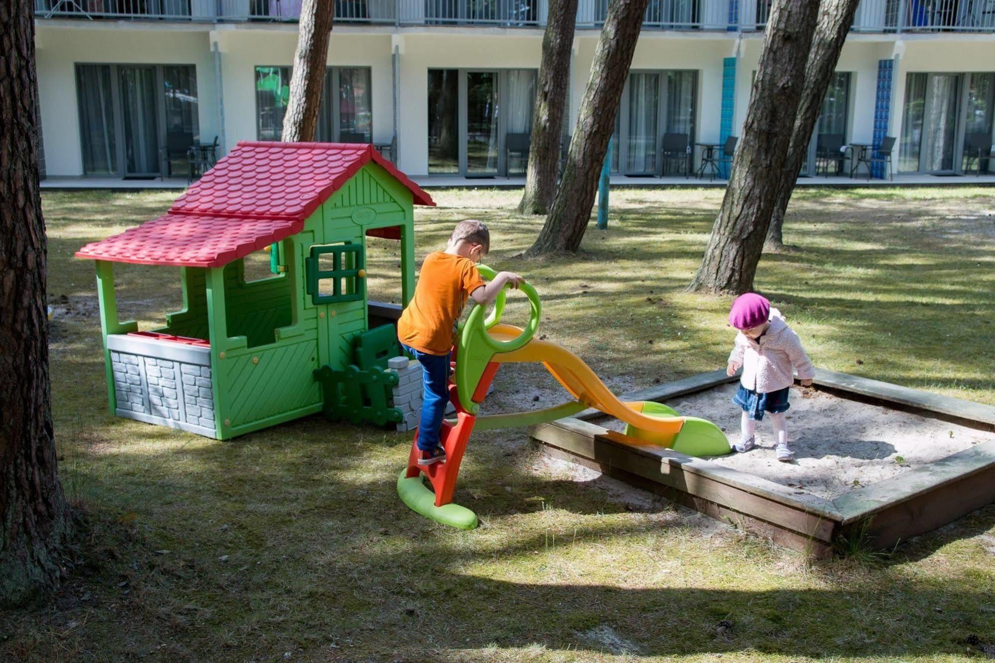Waterside Resort Дарлувко Екстер'єр фото