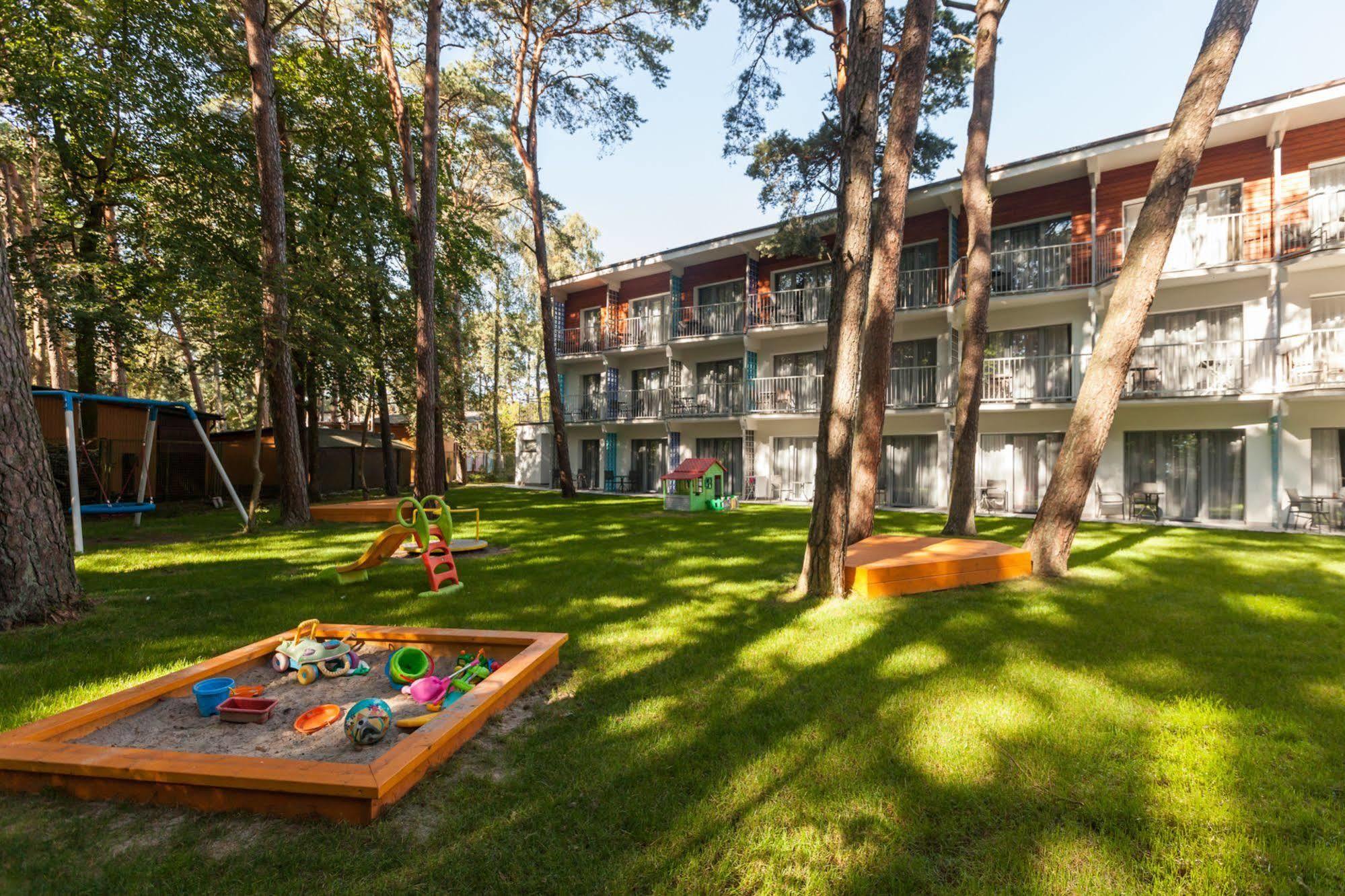 Waterside Resort Дарлувко Екстер'єр фото